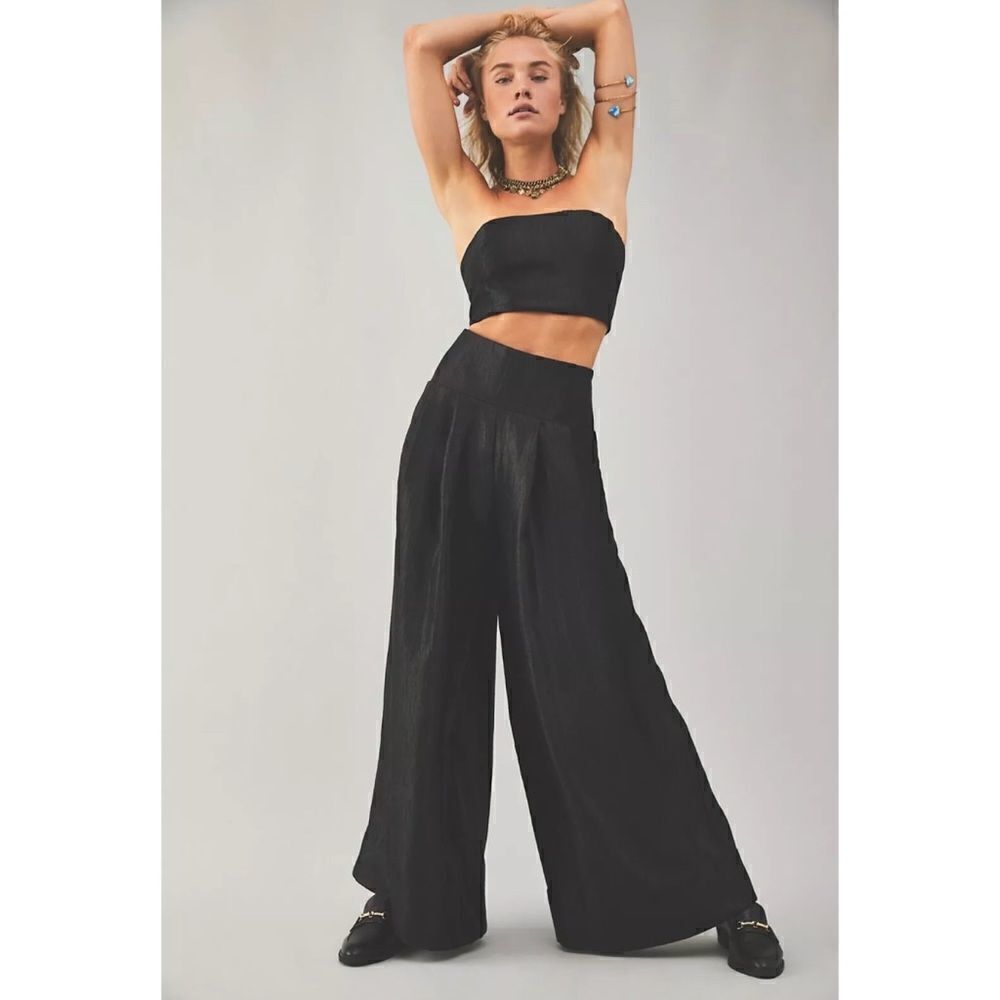 Free people - Evelyn set in black